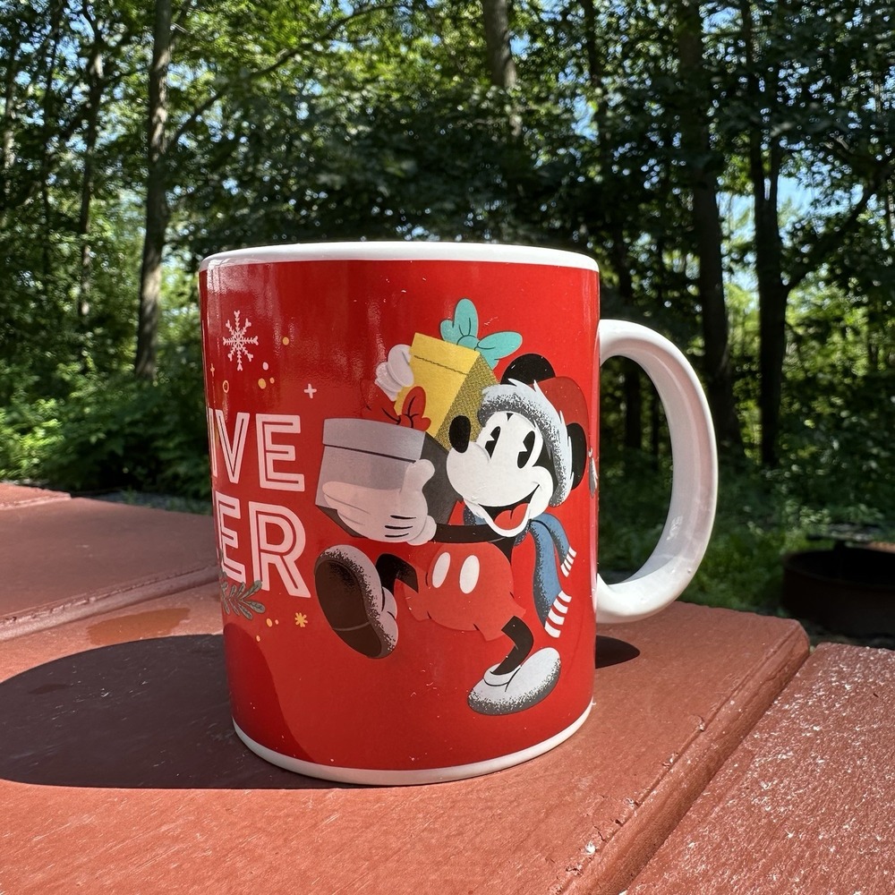 Disneys‎ Christmas Mickey & Minnie Mouse 2021 Festive Cheer Coffee Mug Cup